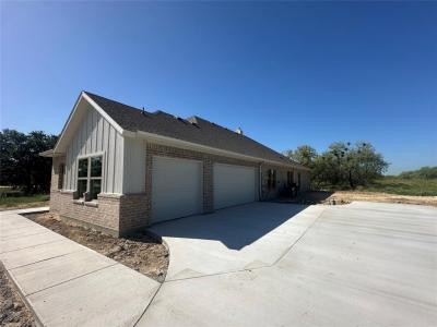145 Tobiano Trace, Brock, Texas 76087