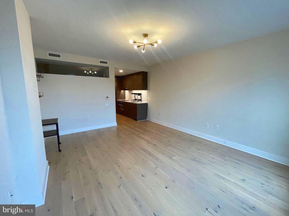1211 Van Street SE Unit# 1010, Washington, Washington D.C. 20003, USA