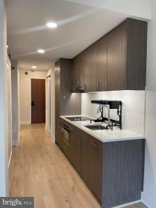 1211 Van Street SE Unit# 1010, Washington, Washington D.C. 20003, USA