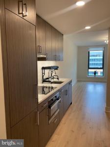 1211 Van Street SE Unit# 1010, Washington, DC 20003, USA