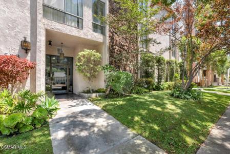528 N Jackson Street , 309, Glendale, California 91206, USA