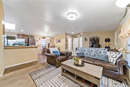 2755 Arrow Highway , 106, La Verne, Califórnia 91750, Estados Unidos
