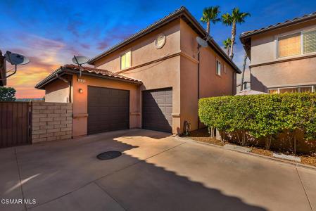 21123 Avenida De Sonrisa, Saugus, California 91350, USA