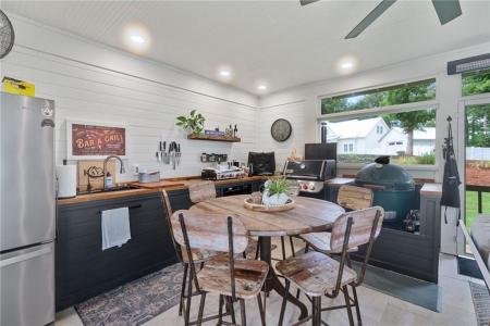 225 E Underwood Street, Cleveland, Georgia 30528, HOA KỲ