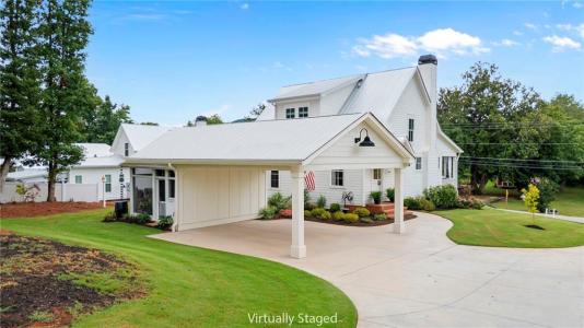 225 E Underwood Street, Cleveland, Georgia 30528, HOA KỲ