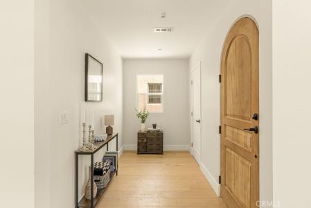 3009 S Norton Avenue, Los Angeles, California 90018