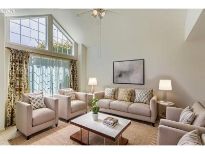 19457 Sunset Springs DR, Oregoncity, Oregon 97045