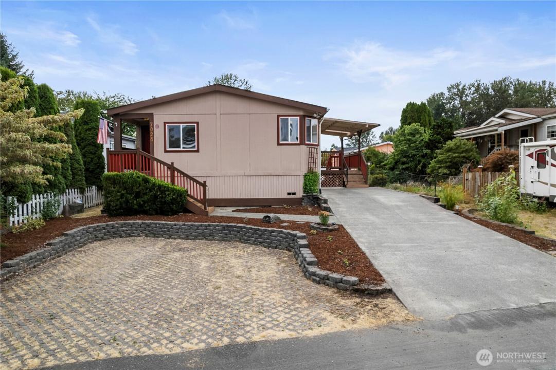 7024 141st Avenue, Sumner, Washington 98390