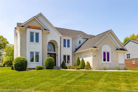 4136 Oakland Ridge Drive, LakeOrion, Michigan 48359, USA
