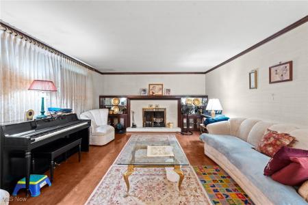 523 Catlin, Richmond Heights, Ohio 44143, États-Unis