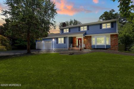 3 Amanda Court, East Brunswick, ניו ג'רזי 08816, ארצות הברית של אמריקה