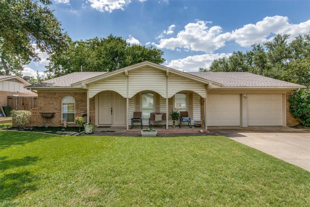 2133 Mountainview Drive, Hurst, טקסס 76054, ארצות הברית של אמריקה 