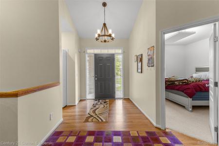 25873 Cove Creek Drive, Taylor, Michigan 48180, USA