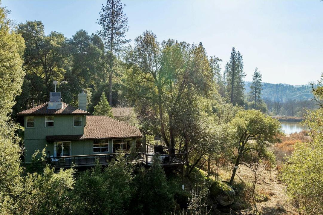 50748 Pineview Court, Oakhurst, Kalifornia 93644, USA