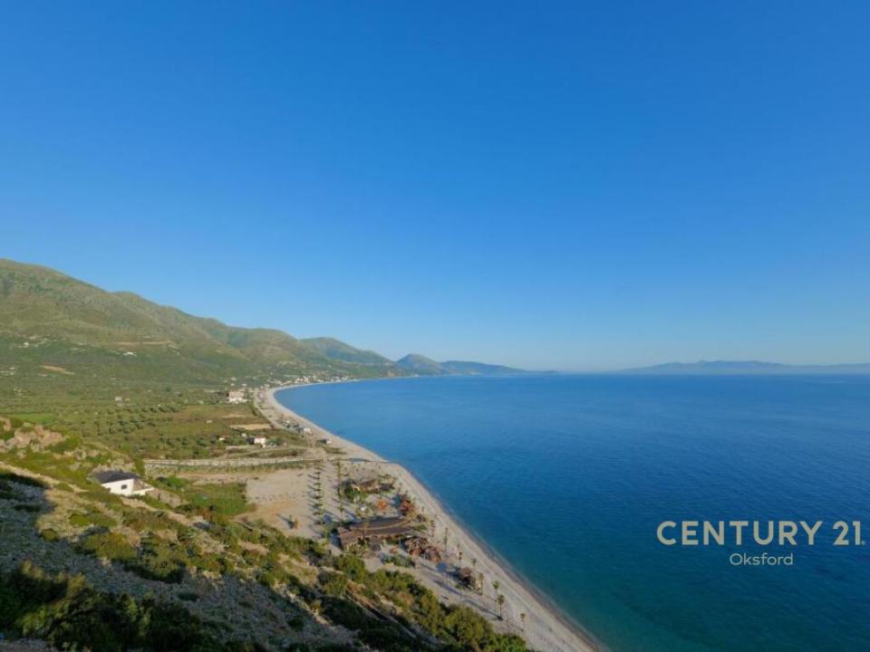 Periferia Himarë, Himarë, Albania