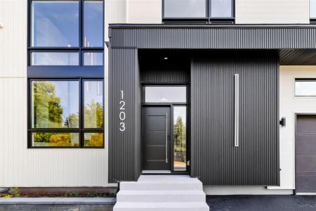 1203  Rue de la Grive, Saint-Jérôme, Quebec J5L 0G6, Canada