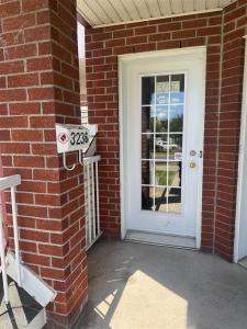 3236 Boul. Roland-Therrien, Longueuil (Le Vieux-Longueuil), 魁北克省 J4L 4W7, 加拿大