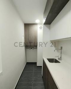 Avenida Arequipa 3235, Lima, Lima 00001, 秘魯