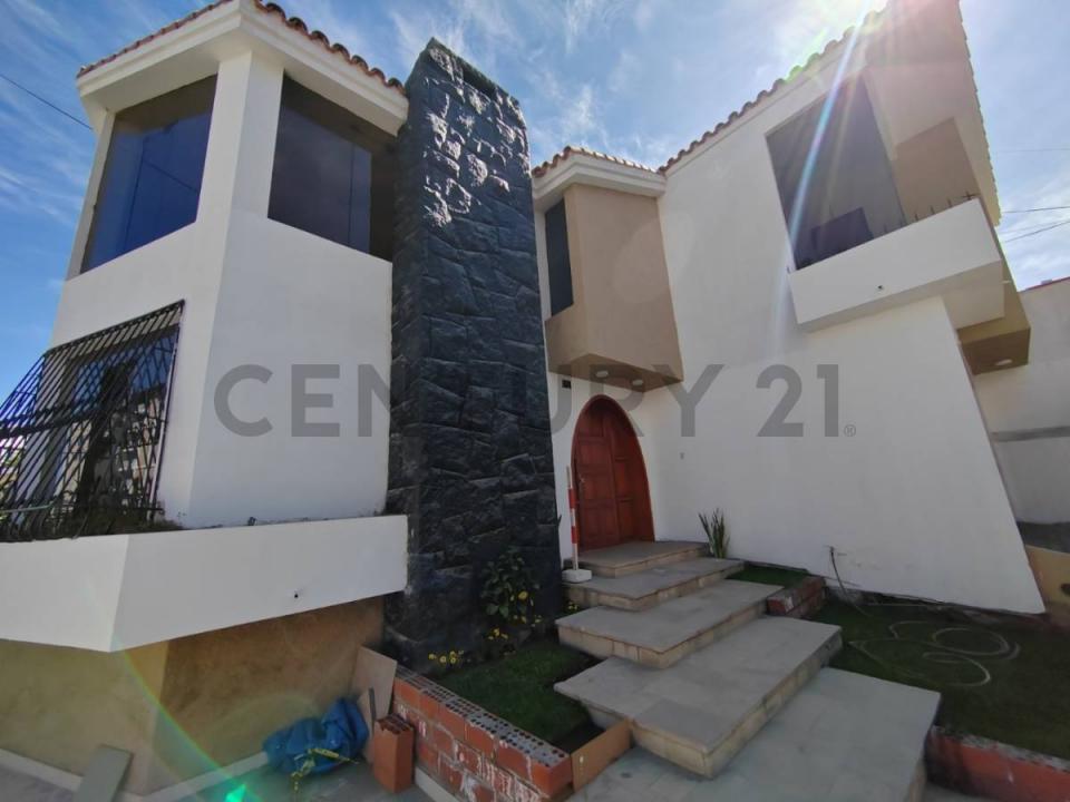 Urb. Los Portales , Arequipa, Arequipa 00001, Peru