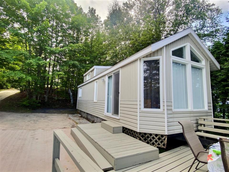 441  Rue Apollo, Pohénégamook, Québec G0L 1J0, Canada