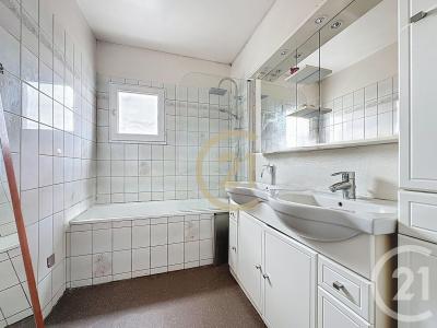 Jouy Le Moutier, イル=ド=フランス 95280, アキタン