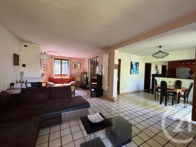 Sevran, Île-de-France 93270, Francia