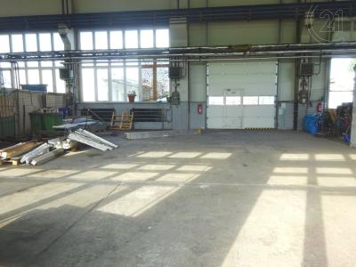 budova č. 12. prostřední část, Nábřeží, Zlín, Zlín 76001, República Checa