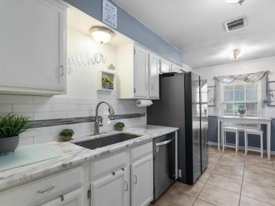 6114 Big Springs Drive, Arlington, Texas 76001, États-Unis