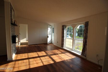 183 Buckingham Heights, Moscow, Pennsylvania 18444