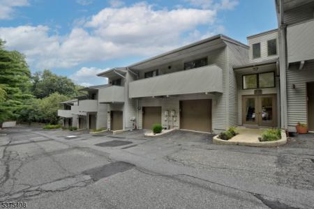 83 Adams Ter , 83, Clifton City, NJ 07013-4019, USA