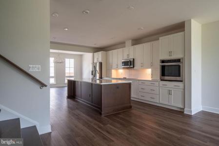 647 Angelfish Way, Woodbridge, Virginia 22191