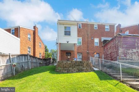 707 Hilltop Ter Se, Washington, Washington D.C. 20019