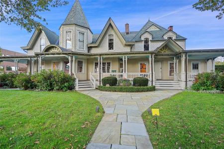 413-415 Bedford Road, Pleasantville, New York 10570, USA