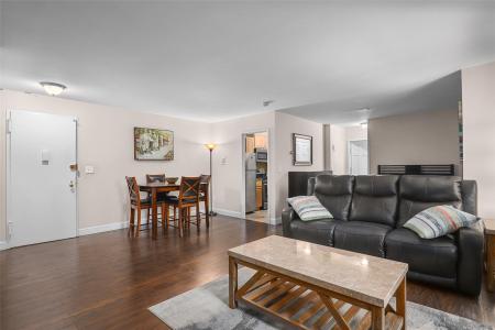 100 E Hartsdale Avenue #5AE, Hartsdale, Nueva York 10530, Estados Unidos