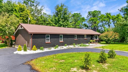 2640 Fords Mill Rd, Versailles, Kentucky 40383, USA
