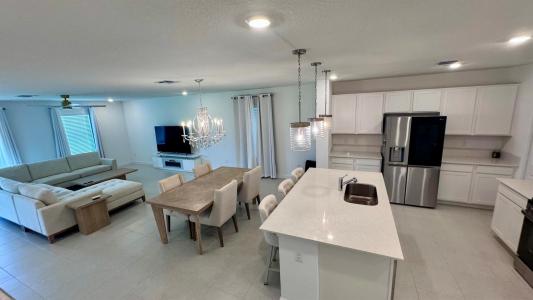 6731 NW Windwood Way, Port St Lucie, Flórida 34987, Estados Unidos