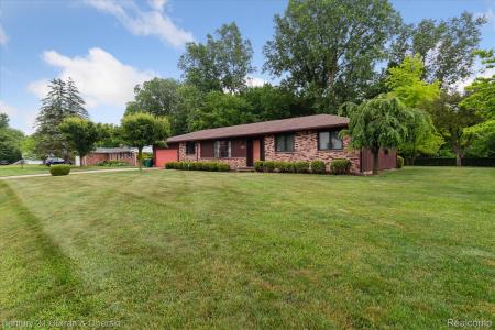 35101 Park Place, Romulus, Michigan 48174