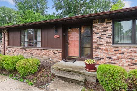 35101 Park Place, Romulus, Michigan 48174