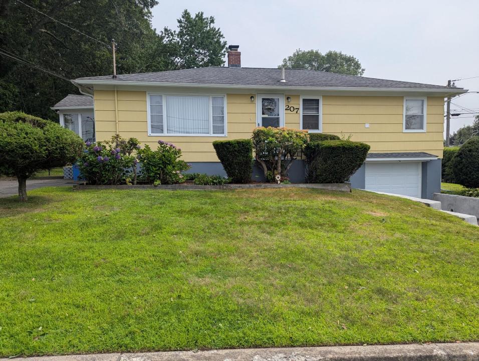 207 Highland Drive, Waterbury, 커네티컷 06708, 미국