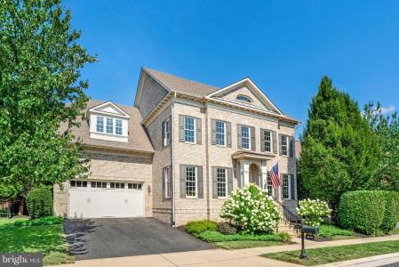 22996 Olympia Drive, Brambleton, Virginia 20148, USA
