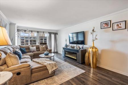 17-85 215th Street 16J, Bayside, Nueva York 11360, Estados Unidos