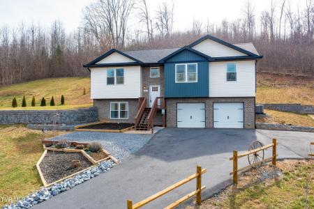 723 Central Heights Road, Blountville, Tennessee 37617, USA