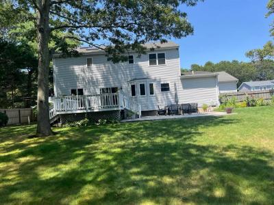 4 Valley Court, Holtsville, New York 11742, USA