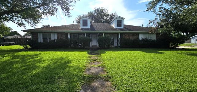 800 BARBIER AVENUE, Thibodaux, Louisiana 70301, USA