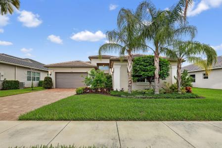 11966 SW Still Waters Avenue, Port St Lucie, Florida 34987