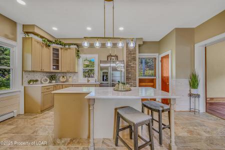 1714 W 8th Street, Wyoming, Pennsylvania 18644, HOA KỲ