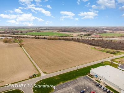 5775 Venoy, Saginaw, Michigan 48604