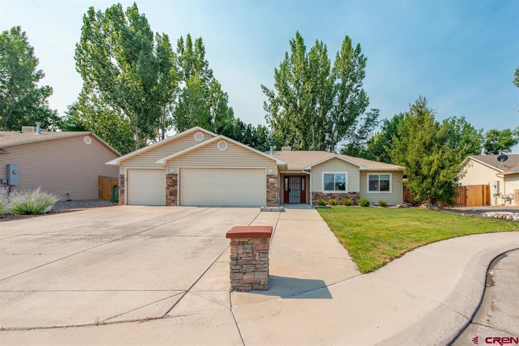 1212 Diamond Hill Street, Montrose, Colorado 81401