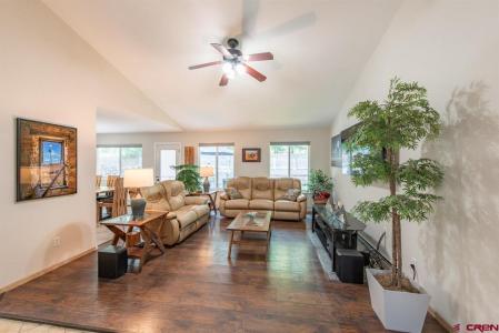 1212 Diamond Hill Street, Montrose, Colorado 81401, USA