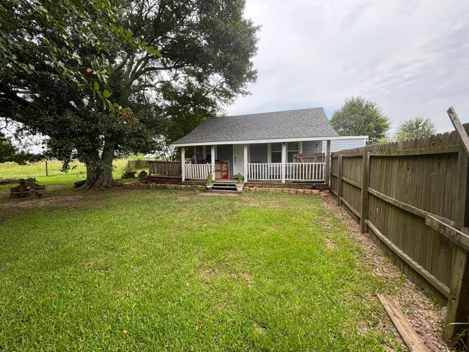 17369 Vanicor Rd., Welsh, Louisiana 70591